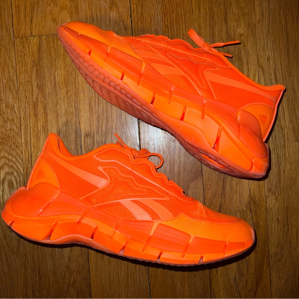 Reebok Zig Kinetica x Victoria Beckham ‘Solar Orange’ Men Size 8.5/Women 10 RARE